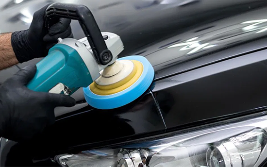 تلميع ساطع مائي